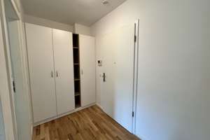 Zwischen Licht und Natur: Stilvolle 2-Zimmer-Wohnung mit Terrassenidylle – Südostallee 118, 12487 Johannisthal, Berlin – Vorschaubild 3