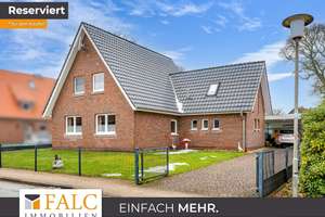 Reserviert! Charmantes Einfamilienhaus im Zentrum von Apen mit außergewöhnlichem Grundstück – Die vollständige Adresse der Immobilie erhältst du vom Anbieter., 26689 Apen – Vorschaubild 1