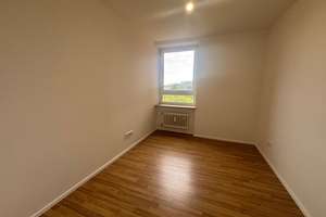 große familienfreundliche 3,5-Zimmer-Wohnung in zentraler Lage von Neuperlach  – Adenauerring 20, 81737 Neuperlach, München – Vorschaubild 10