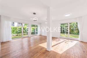 Zeitlose Eleganz in außergewöhnlichem Ambiente – Die vollständige Adresse der Immobilie erhältst du vom Anbieter., 50968 Marienburg, Köln – Vorschaubild 2