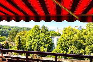Wohnen mit Komfort: 4,5-Zimmer-Wohnung mit tollem Ausblick und TG in ruhigem Stuttgart-Weilimdorf!