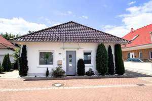 Moderner Bungalow mit traumhaftem Garten und Garage – Stilvolles Wohnen auf einer Ebene – Die vollständige Adresse der Immobilie erhältst du vom Anbieter., 64839 Münster – Vorschaubild 23