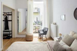Altbauwohnung mit großer Terrasse in ruhiger Innenhoflage nahe Ringbahn/U5 – provisionsfrei – Schreinerstraße 32, 10247 Friedrichshain, Berlin – Vorschaubild 7