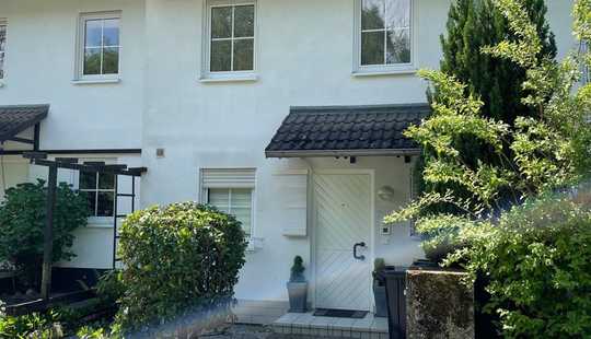 Bild von Schönes Reihenmittelhaus 
in Wiesbaden-Sonnenberg Heidestock