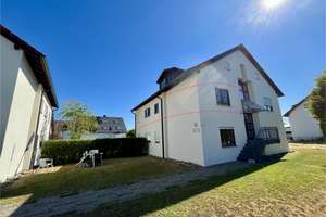  Modernisierte 2-Zimmer-Wohnung mit Balkon, Tiefgarage & zusätzlicher Stellplatz in Rommelsbach