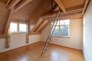 Extravagantes Einfamilienhaus mit großem Garten, Sauna und Doppelgarage in Essenbach – Die vollständige Adresse der Immobilie erhältst du vom Anbieter., 84051 Essenbach – Vorschaubild 13