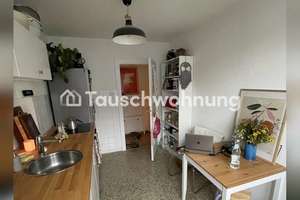 Tauschwohnung: Helle 2 Zimmer Wohnung mit Balkon