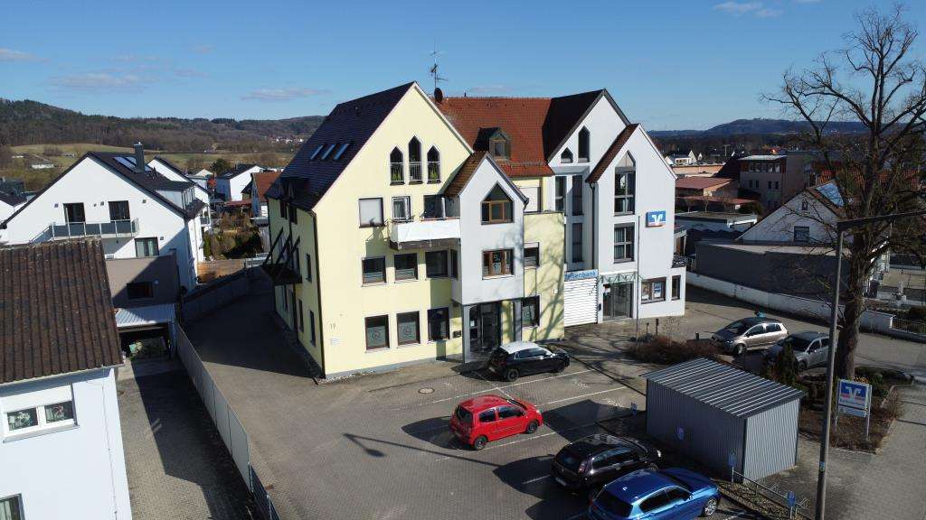 Immobilie in Berg b.Neumarkt i.d.OPf. - Vermietet und gefragt – 
schönes Apartment zur Kapitalanlage!   
  Berg - Zentrum - Bild 1
