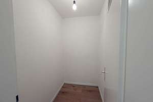 ILIEV IMMOBILIEN: Bezugsfreie 2-Zimmer-Wohnung mit zwei Südbalkonen und Aufzug in Milbertshofen – Die vollständige Adresse der Immobilie erhältst du vom Anbieter., 80937 Am Hart, München – Vorschaubild 6