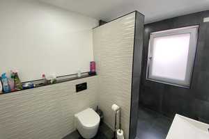 Erstbezug nach Sanierung: exklusives und großes 7-Zimmer-Haus in Schwandorf
TEL 015255889134 – Prissath 20, 92421 Schwandorf (Kreis) – Vorschaubild 9