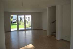 NEUBAU-STADTHAUS MIT PERFEKTER INNENAUSSTATTUNG! – Ostallgäu (Kreis) – Vorschaubild 1