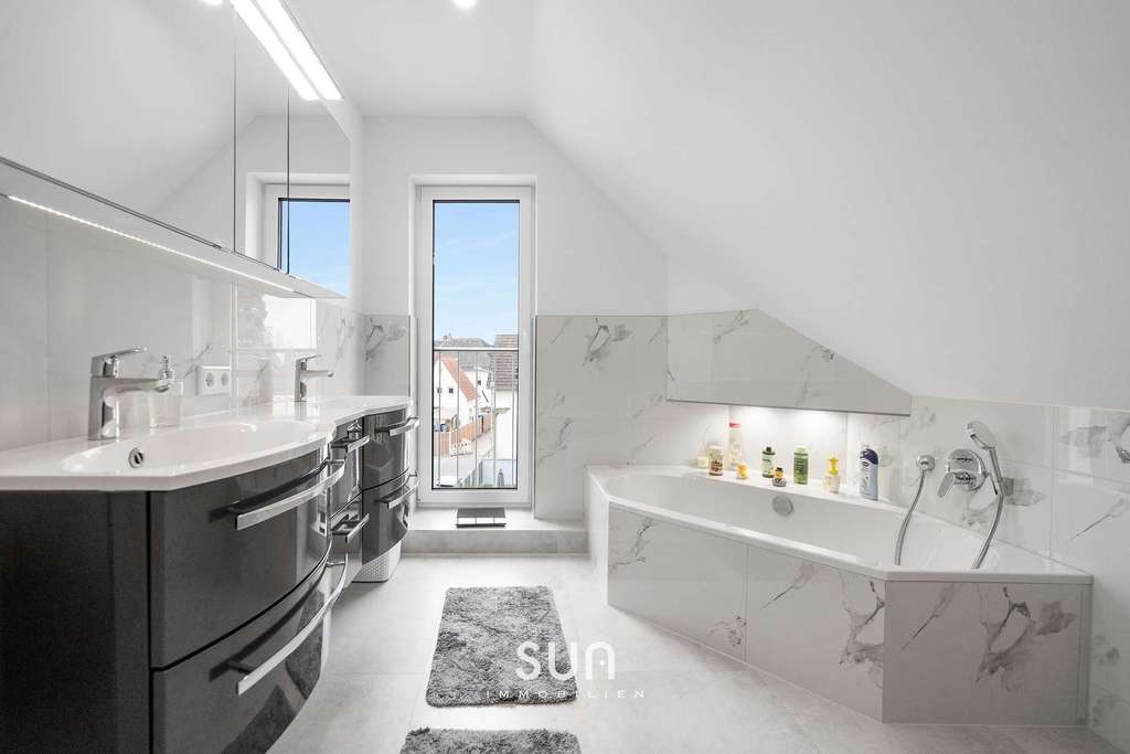 Immobilie in Kahl am Main - LUXURIÖS UND NACHHALTIG – Penthouse-Maisonette mit Effizienzklasse A - Bild 1