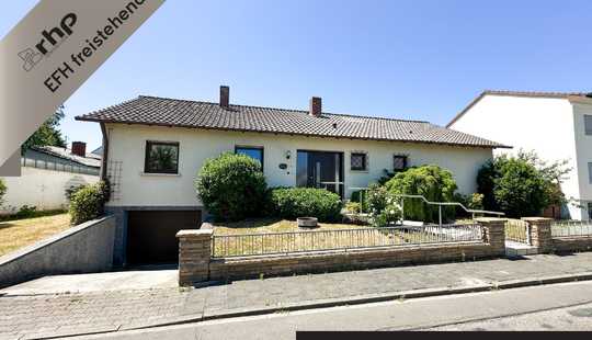 Bild von Freistehender Bungalow mit großem Grundstück