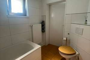 Viel Platz in Hallstadt: 4,5-Zimmer-Haus zu vermietenr Miete