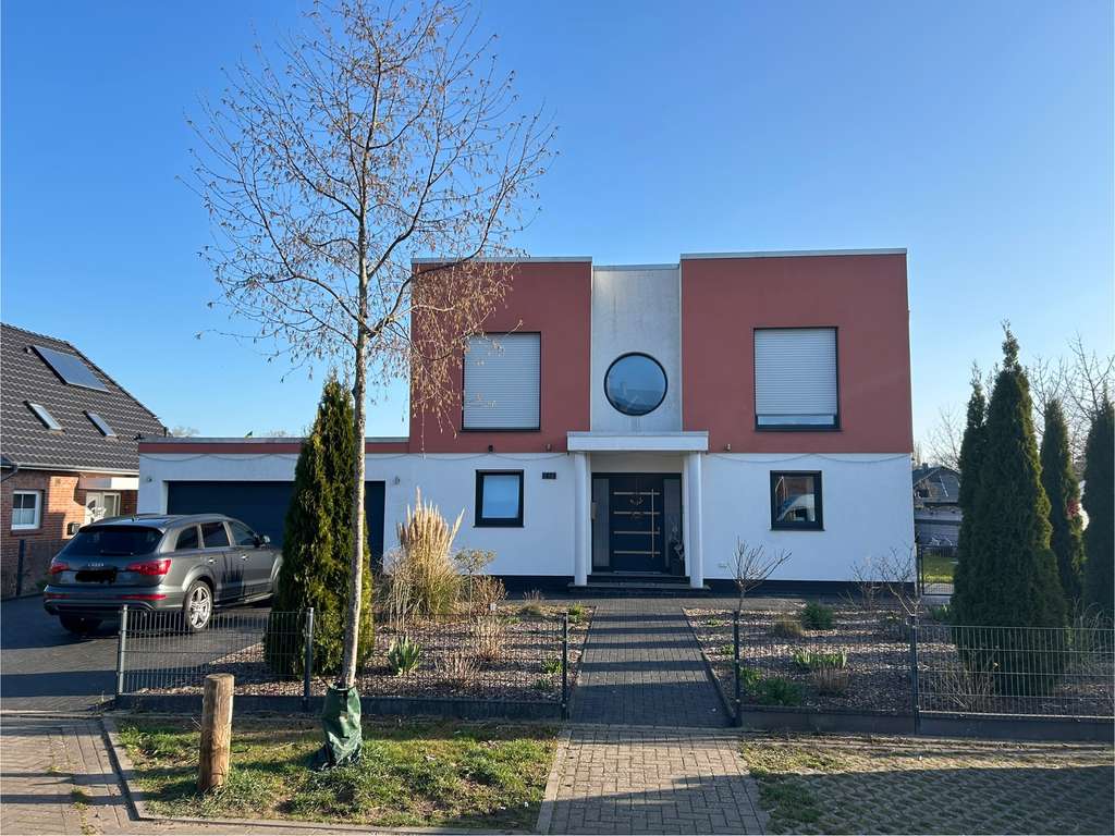 Einfamilienhaus mit Doppelgarage ohne Makler 