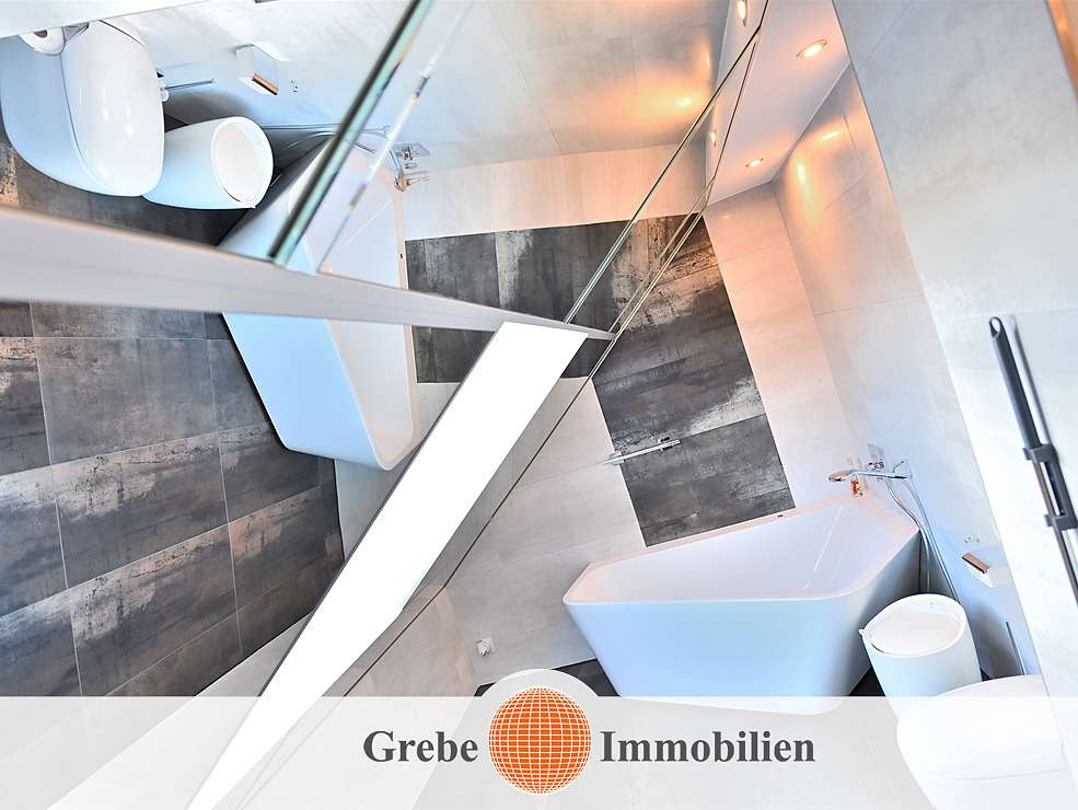 Immobilie in Fürstenwalde/Spree - Absolut hochwertiges Zweifamilienhaus mit 3 Bädern und Vollkeller! - Bild 29