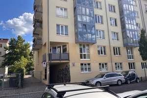 Attraktive 3-Raum-Eigentumswohnung mit Balkon, Aufzug und Tiefgaragenstellplatz in der Leipziger Sü – Die vollständige Adresse der Immobilie erhältst du vom Anbieter., 4275 Südvorstadt, Leipzig – Vorschaubild 1