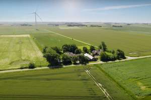 SYLT vor der Tür | Exkl. Reetdachtraum | 275qm2 – 7 Zimmer - 4.465qm2 Grunsdtück | Sauna, EBK. uvm. – Die vollständige Adresse der Immobilie erhältst du vom Anbieter., 25924 Emmelsbüll-Horsbüll – Vorschaubild 1