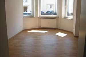 Zentrale 3ZKB mit Balkon und Garten in der Südstadt