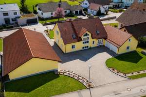 Repräsentatives Einfamilienhaus mit separaten Gewerbegebäude Werkstatt/Lagerhalle – Die vollständige Adresse der Immobilie erhältst du vom Anbieter., 93345 Hausen – Vorschaubild 2