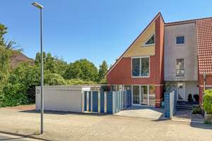 Charaktervolles Haus mit Teilkeller, Spitzboden und geschütztem Außenbereich! – Die vollständige Adresse der Immobilie erhältst du vom Anbieter., 30659 Bothfeld, Hannover – Vorschaubild 9