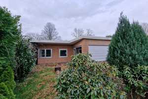 Kleiner, freistehender Bungalow in bester Wohnlage von Vogelsang... – Neuss (Rhein-Kreis) – Vorschaubild 2