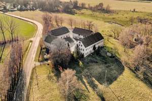 Historischer 4-Seitenhof mit großem Grundstück bei Mittweida zu verkaufen. – Die vollständige Adresse der Immobilie erhältst du vom Anbieter., 9648 Mittweida – Vorschaubild 1