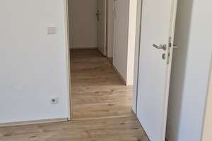 4-Zimmer-Wohnung mit 2 Bädern in bevorzugter Lage von Leverkusen-Schlebusch – Die vollständige Adresse der Immobilie erhältst du vom Anbieter., 51375 Schlebusch, Leverkusen – Vorschaubild 5