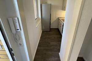 Ruhig, zentral, 1-Zimmer-Wohnung mit Balkon in Barmstedt ab 01.08.26 frei von privat – Erlengrund 2, 25355 Barmstedt – Vorschaubild 4