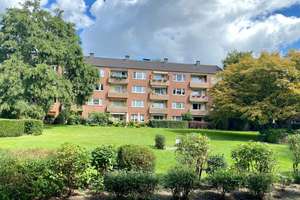 Familienfreundliche 4-Zimmer-Wohnung mit Balkon in Düsseldorf-Garath - Provisionsfrei! – 40595 Garath, Düsseldorf – Vorschaubild 2