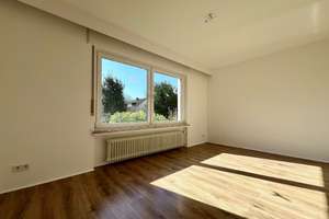 Top-Lage! Einfamilienhaus mit Einliegerwohnungen in Bielefeld-Großdornberg - Courtagefrei für Käufer – Die vollständige Adresse der Immobilie erhältst du vom Anbieter., 33619 Dornberg, Bielefeld – Vorschaubild 8
