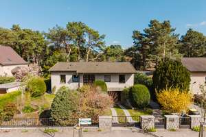"Royal Oak" - Familienbungalow mit Traumgarten und Gästehaus an der Berliner Stadtgrenze zu kaufen! – Die vollständige Adresse der Immobilie erhältst du vom Anbieter., 12623 Mahlsdorf, Berlin – Vorschaubild 2
