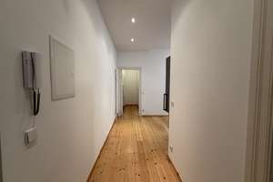 Bezugfreie, lichtdurchflutete Wohnung in begehrter Kiez-Lage ***Balkon***Dusch-Wannenbad***EBK*** – Die vollständige Adresse der Immobilie erhältst du vom Anbieter., 10245 Friedrichshain, Berlin – Vorschaubild 3