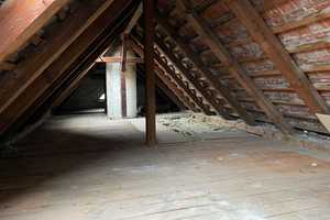 Machen Sie was draus: Haus mit Grundstück am Stadtrand – Spree-Neiße (Kreis) – Vorschaubild 6