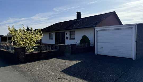 Bild von Peine OT Klein Ilsede / Schöner Bungalow mit Garage in begehrter und ruhiger Lage !