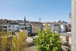 Urbanes Lebensgefühl mit Südbalkon und Rheinturmblick in begehrter Unterbilker Lage – Die vollständige Adresse der Immobilie erhältst du vom Anbieter., 40217 Unterbilk, Düsseldorf – Vorschaubild 11
