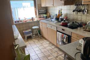 ZWEIFAMILIENHAUS MIT GARAGE UND GROSSER SCHEUNE-IDEAL GEEIGNET FÜR BAUTRÄGER – ATTRAKTIVER STANDORT – Lutherstraße 23, 72770 Betzingen, Reutlingen – Vorschaubild 4