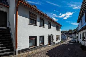 Einfamilienhaus nähe historischer Burg – Die vollständige Adresse der Immobilie erhältst du vom Anbieter., 53940 Hellenthal – Vorschaubild 3
