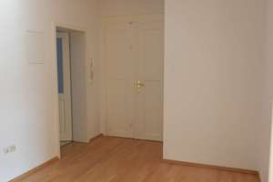 3-Zimmerwohnung mit Altbaucharme – Robert-Koch-Straße 7, 1219 Strehlen, Dresden – Vorschaubild 2