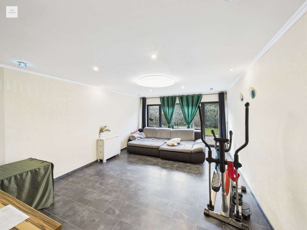 Immobilie in Wassenach - Attraktives Einfamilienhaus mit großem Platzangebot, Garten und vielseitigen Nutzungsmöglichkeiten! - Bild 6