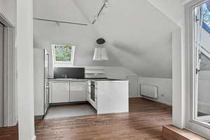 Lichtdurchflutete Dachgeschosswohnung in einer sanierten Denkmalschutzimmobilie in Farmsen-Berne – Die vollständige Adresse der Immobilie erhältst du vom Anbieter., 22159 Farmsen-Berne, Hamburg – Vorschaubild 10