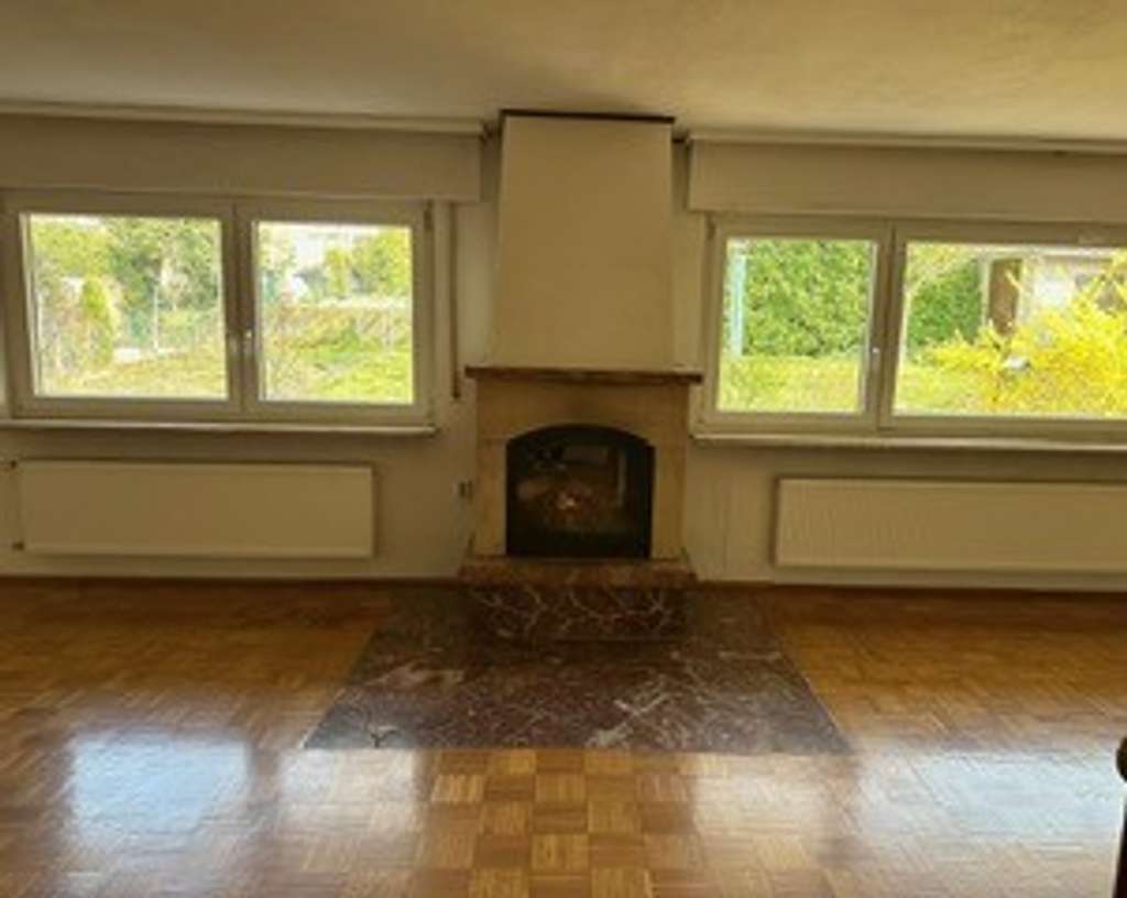 Immobilie in Nußloch - Geräumiges Einfamilienhaus mit 6 Zimmern und Garage in Nußloch - Bild 4