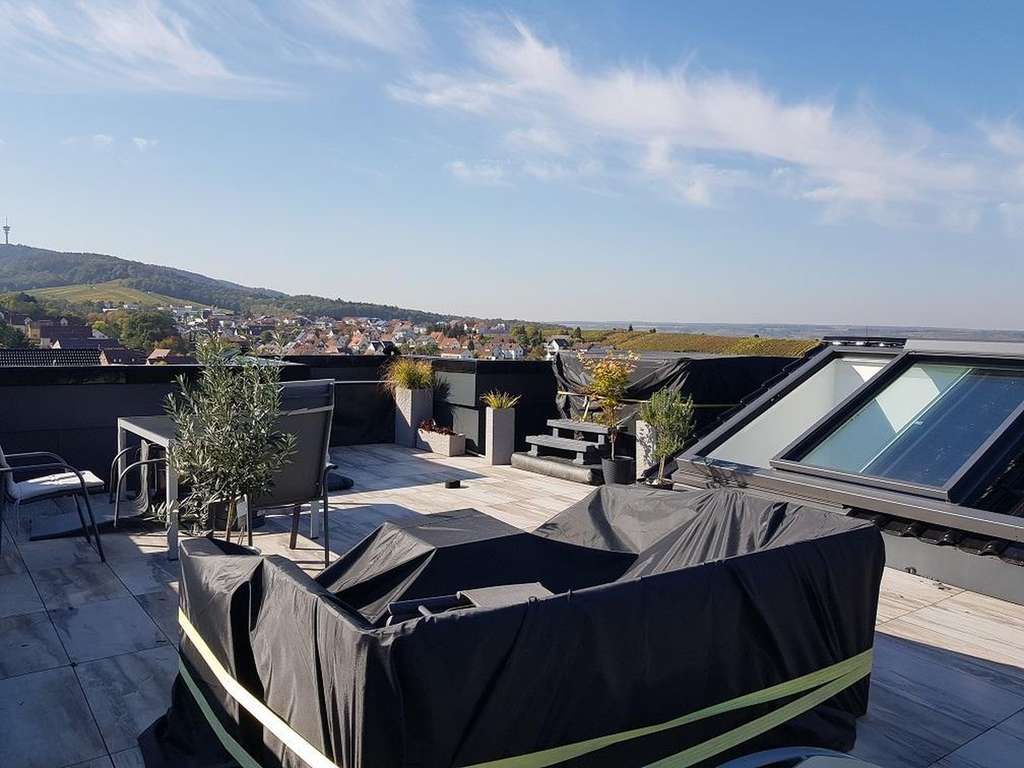 Immobilie in Cleebronn - PROVISIONSFREI: Neuwertige Stadtvilla (A+) - Massiv, gesund & extrem energiesparend - Bild 1