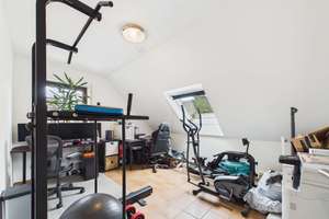 Property thumbnail 9