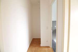 Helle Wohnung mit Loggia, Aufzug und Stellplatz in Charlottenburg – Die vollständige Adresse der Immobilie erhältst du vom Anbieter., 10589 Charlottenburg, Berlin – Vorschaubild 12