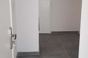 Attraktives 10-Zimmer-Mehrfamilienhaus in Holzgerlingen – Die vollständige Adresse der Immobilie erhältst du vom Anbieter., 71088 Holzgerlingen – Vorschaubild 2