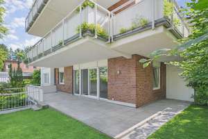 Wohnglück in Hamburg-Volksdorf: Geräumige Erdgeschosswohnung mit Terrasse und Garten