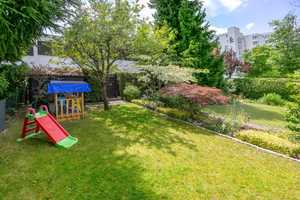 PLATZWUNDER! MODERNES REIHENMITTELHAUS MIT TERRASSE, GARTEN & SAUNA IN HAAR – München (Kreis) – Vorschaubild 14