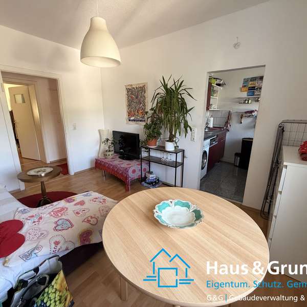 ***helle 3-Zimmer-Wohnung mit modernem Bad in unmittelbarer Nähe des Luisenhospitals***