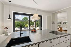 Stil, Ruhe und Wohnqualität – Exklusiver Bungalow in Kirchrode – Die vollständige Adresse der Immobilie erhältst du vom Anbieter., 30559 Kirchrode, Hannover – Vorschaubild 7